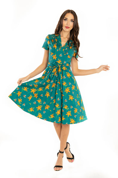 Bee & Tiger Lily Short Sleeve Dress